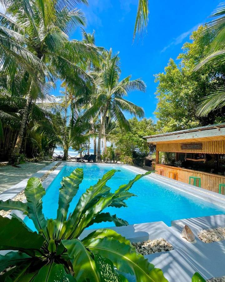Apo Diver Beach Resort San Juan  Exterior photo